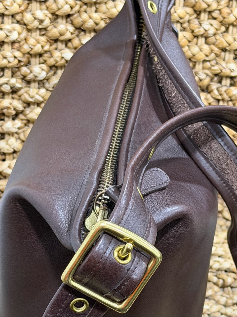 Vintage Coach 9953 Helen Legacy Leather Bucket Bag in Mahogany - Picture 4 of 9